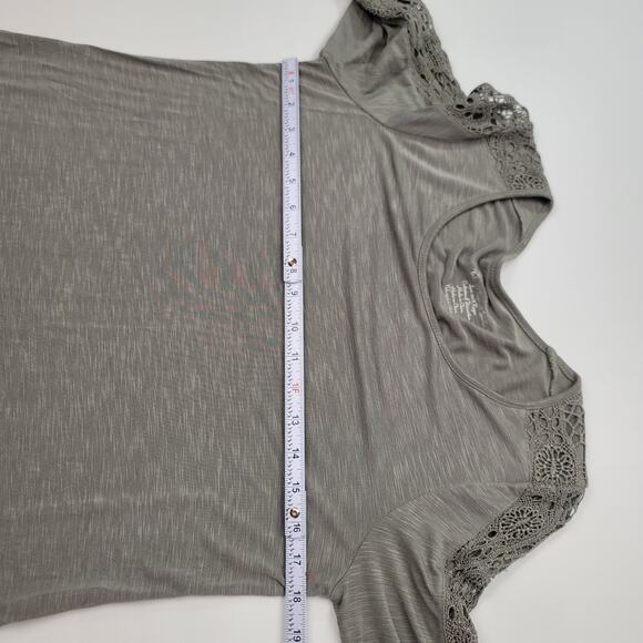 Chicos Lace Sleeve Top Size 0 (Small) Olive Green Soft Stretchy Casual - Picture 5 of 7